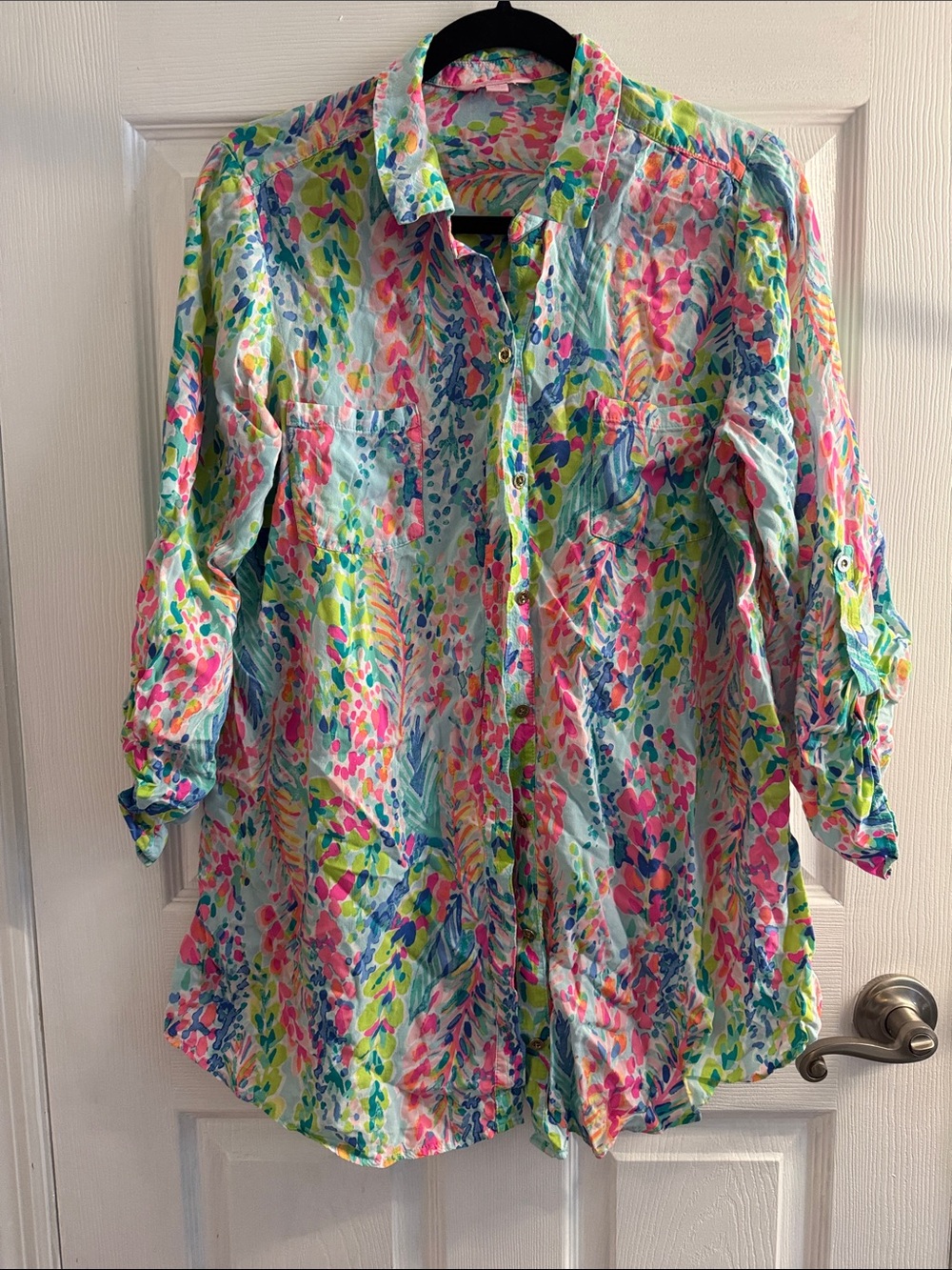 Lilly Pulitzer Multicolor Floral Button-Up in Pink, Green & Blue size M